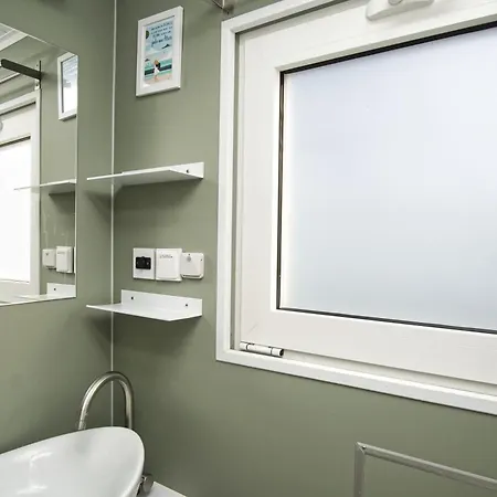 Casa vacanze Hausboot Lydia Mit Sauna Und Elektrokamin - Hausbooturlaub Auf Ruegen *