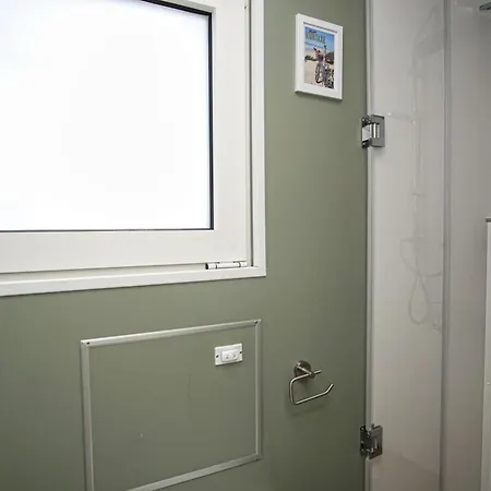 Hausboot Lydia Mit Sauna Und Elektrokamin - Hausbooturlaub Auf Ruegen Casa vacanze