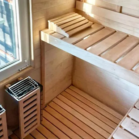 Hausboot Lydia Mit Sauna Und Elektrokamin - Hausbooturlaub Auf Ruegen