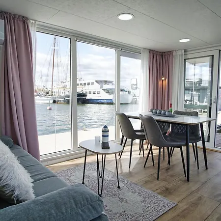 بيت للعطل Hausboot Lydia Mit Sauna Und Elektrokamin - Hausbooturlaub Auf Ruegen غيجير